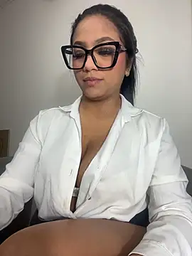 Snapshot of Nicoll_Evans_ chatting on 18, 11, 2025 Nicoll Evans online show from 18, 11, 2025