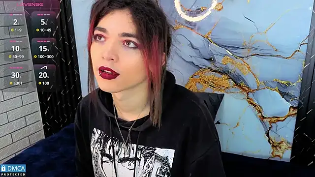 MaeveKuro online show from 2, 12, 2025