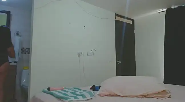 roxanasexy2025 online show from 14, 3, 2025