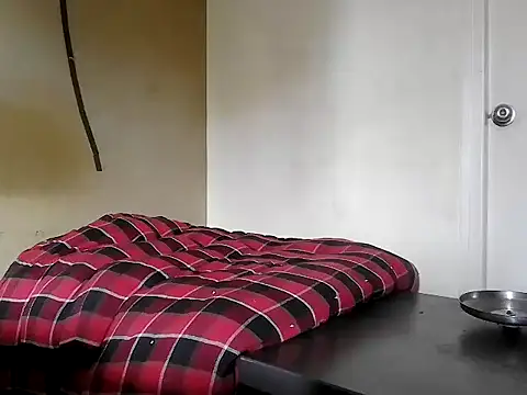 Snapshot of fitbuddy1 chatting on 24, 9, 2025 fitbuddy1 online show from 24, 9, 2025