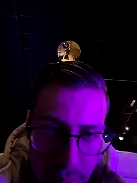 luckyluuk25 online show from 25, 2, 2025