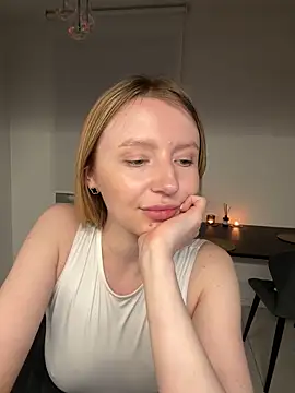 Snapshot of EvaBrooklyn chatting on 2, 3, 2025 EvaBrooklyn online show from 2, 3, 2025