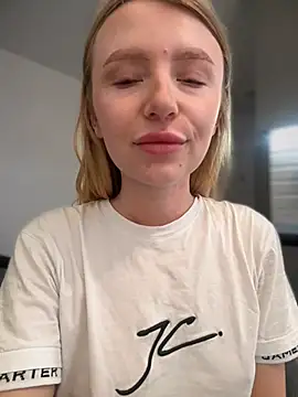 Snapshot of EvaBrooklyn chatting on 13, 3, 2025 EvaBrooklyn online show from 13, 3, 2025