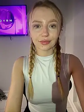 Snapshot of EvaBrooklyn chatting on 14, 3, 2025 EvaBrooklyn online show from 14, 3, 2025