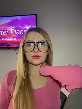 Snapshot of EvaBrooklyn chatting on 15, 3, 2025 EvaBrooklyn online show from 15, 3, 2025