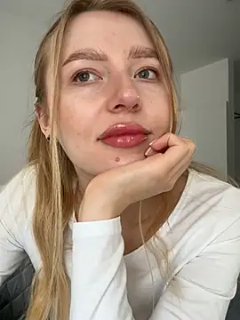 Snapshot of EvaBrooklyn chatting on 16, 3, 2025 EvaBrooklyn online show from 16, 3, 2025