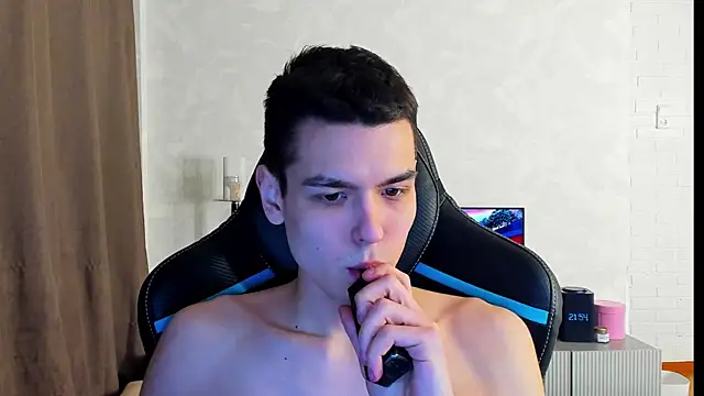 TravisRevas online show from 13, 3, 2025