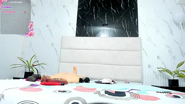 ZoeeG online show from 15, 3, 2025