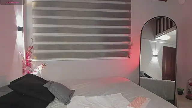 sweet obsession   online show from 11, 10, 2025