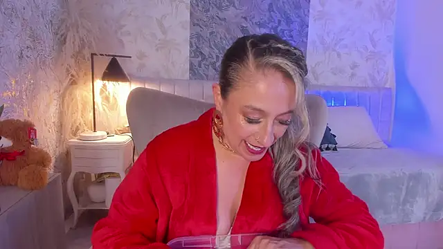 Snapshot of Liannaa_ chatting on 10, 11, 2025 Liannaa online show from 10, 11, 2025