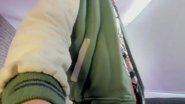 loverisu-coral online show from 3, 2, 2026