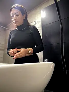 Snapshot of Mila_LS chatting on 20, 10, 2025 Mila LS online show from 20, 10, 2025