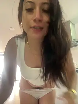 Snapshot of Mila_LS chatting on 29, 10, 2025 Mila LS online show from 29, 10, 2025