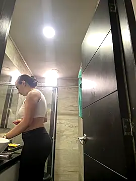 Snapshot of Mila_LS chatting on 31, 10, 2025 Mila LS online show from 31, 10, 2025