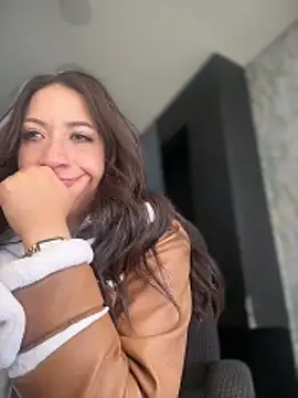 Mila LS online show from 13, 12, 2025