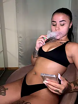 milabigassxoxo online show from 17, 9, 2025