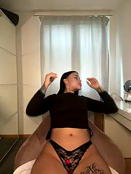 milabigassxoxo online show from 30, 9, 2025