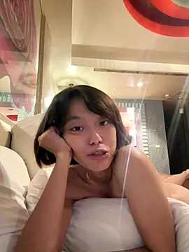 ladypaggy online show from 8, 10, 2025