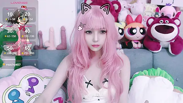 Snapshot of chenenna7 chatting on 13, 10, 2025 chenenna7 online show from 13, 10, 2025