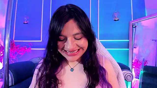 TaraTaylorr online show from 5, 12, 2025