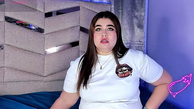 Snapshot of MadissonLee__ chatting on 5, 2, 2026 MadissonLee online show from 5, 2, 2026