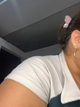 Snapshot of MadissonLee__ chatting on 11, 3, 2026 MadissonLee online show from 11, 3, 2026