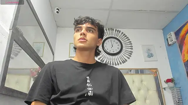 heiker  online show from 4, 3, 2025