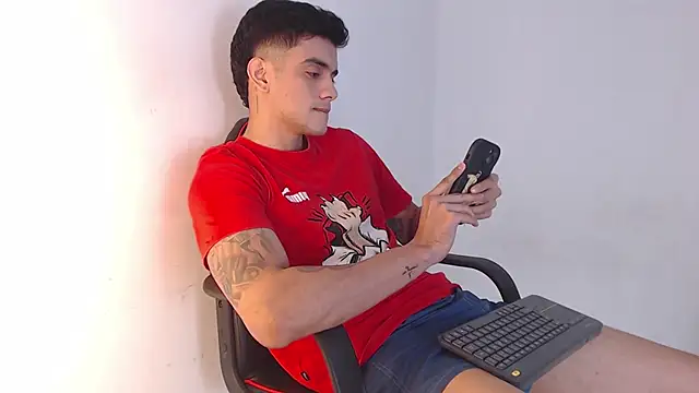 adam levis17 online show from 27, 10, 2025