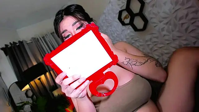 Snapshot of claraakhasova chatting on 1, 11, 2025 claraakhasova online show from 1, 11, 2025