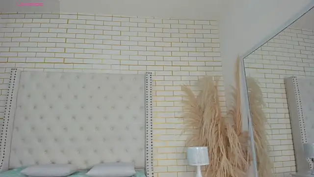 Emilly wilson  online show from 19, 1, 2026