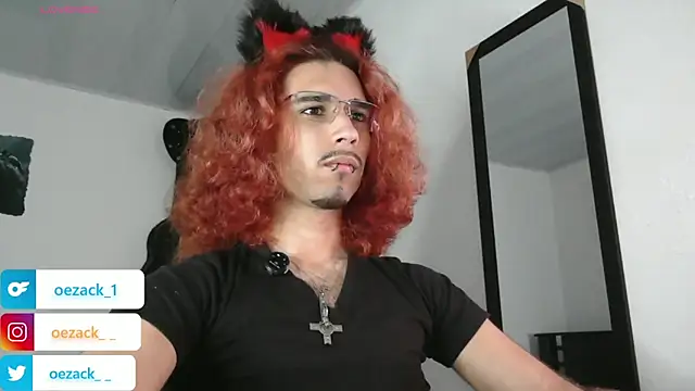 Snapshot of oezack___ chatting on 30, 10, 2025 oezack online show from 30, 10, 2025