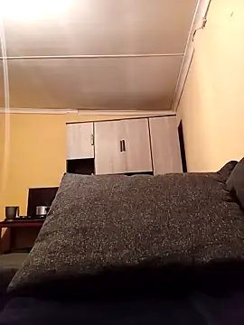 JuicyMilkyTizzy online show from 2, 11, 2025