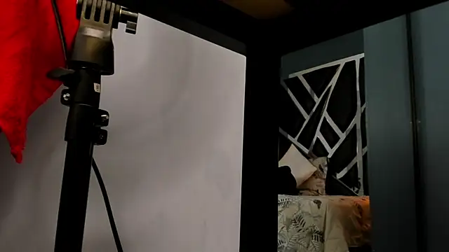 Snapshot of Melissa_23_ chatting on 21, 10, 2025 Melissa 23 online show from 21, 10, 2025