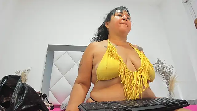 pervy mommy online show from 22, 9, 2025