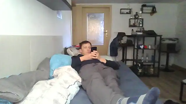 Snapshot of spritzer182 chatting on 22, 11, 2025 spritzer182 online show from 22, 11, 2025