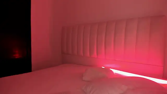 Hannahx   online show from 13, 12, 2025