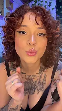 LiraSonnett online show from 18, 12, 2025