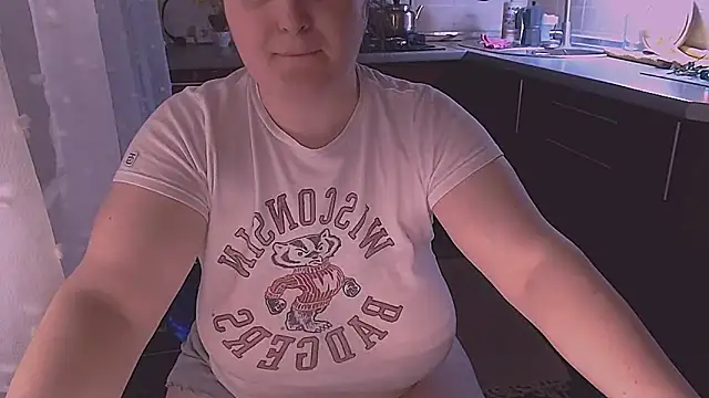 Snapshot of SoftLia chatting on 27, 2, 2026 SoftLia online show from 27, 2, 2026