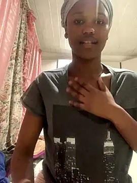 Snapshot of teen_liyah chatting on 8, 10, 2025 teen liyah online show from 8, 10, 2025