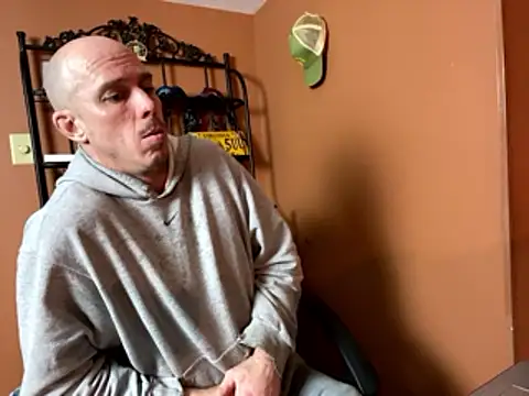 Snapshot of Mac_ThunderCock chatting on 10, 1, 2026 Mac ThunderCock online show from 10, 1, 2026