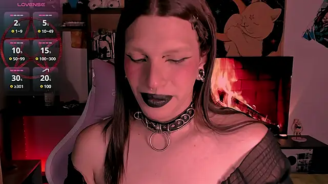 Snapshot of Loona_s chatting on 4, 3, 2025 Loona s online show from 4, 3, 2025