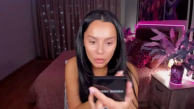 DanaSincere online show from 13, 10, 2025