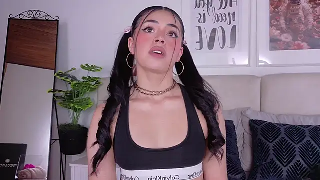 Snapshot of SaritaBratz chatting on 25, 2, 2026 SaritaBratz online show from 25, 2, 2026