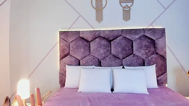 Snapshot of aurora_collinss_ chatting on 1, 11, 2025 aurora collinss online show from 1, 11, 2025