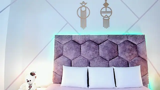 Snapshot of aurora_collinss_ chatting on 22, 11, 2025 aurora collinss online show from 22, 11, 2025