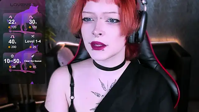 NicoleFlloret online show from 14, 9, 2025