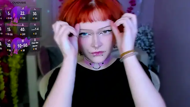 NicoleFlloret online show from 18, 9, 2025
