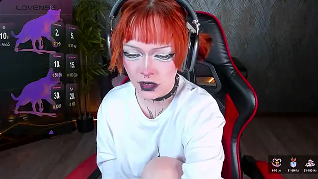 NicoleFlloret online show from 2, 10, 2025