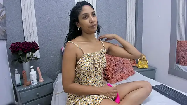 Lucy Canel online show from 10, 9, 2025