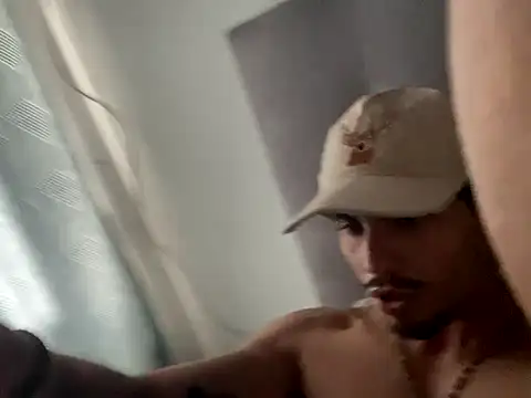 Snapshot of salvadorsneakerfreak chatting on 14, 9, 2025 salvadorsneakerfreak online show from 14, 9, 2025